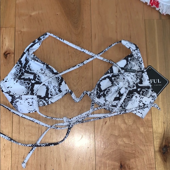 Bikini top - Picture 2 of 2